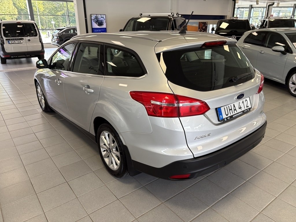 Ford Focus Kombi 1.0 125hk Manuell 2017, bild 6/11