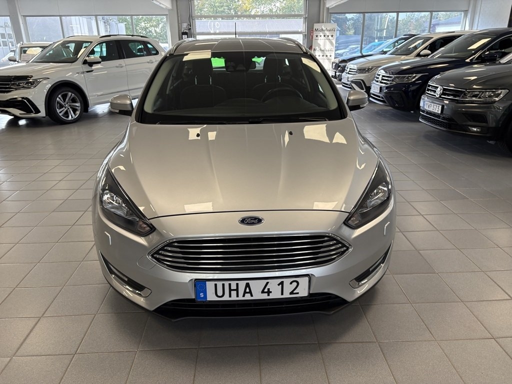Ford Focus Kombi 1.0 125hk Manuell 2017, bild 2/11
