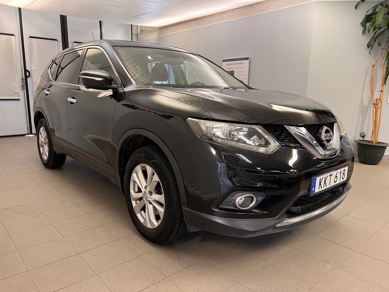 Nissan X-Trail 7 Seats 1.6 dCi Aut 2015, bild 4/10