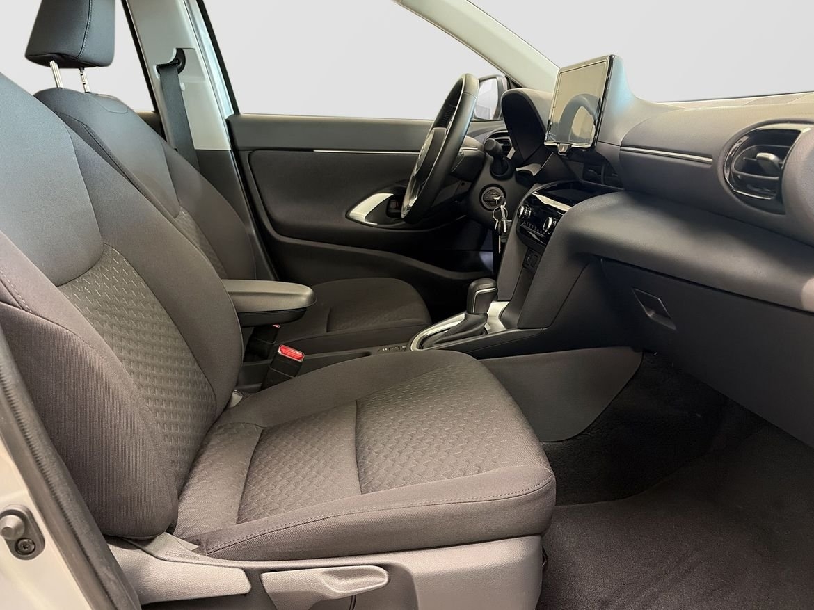 Toyota Yaris Cross 2024, photo 7/10