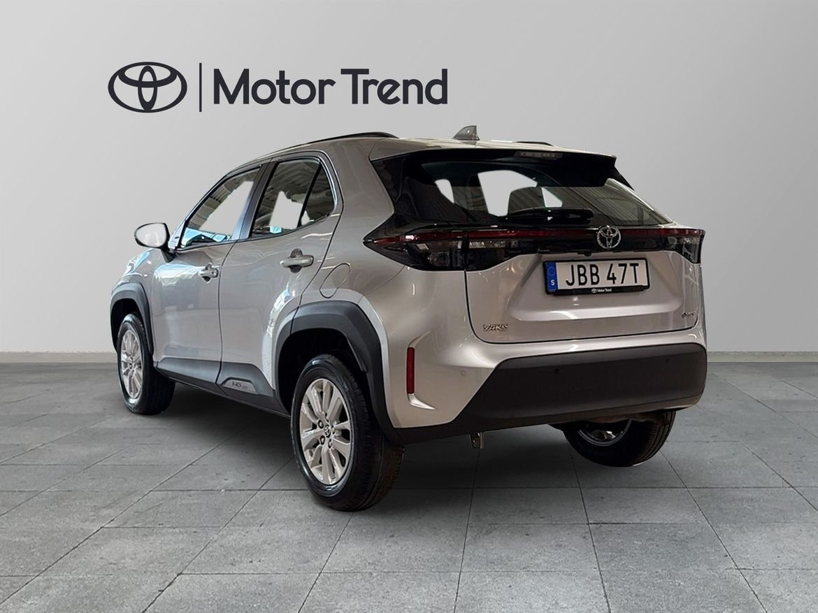 Toyota Yaris Cross 2024, photo 2/10