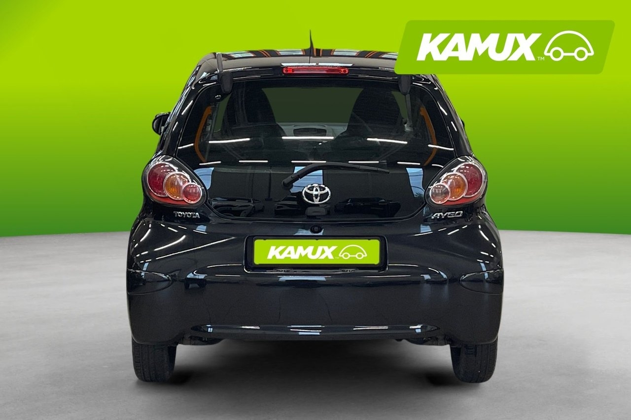 Toyota Aygo 1.0 Årsskatt 360kr 68hk 2012, bild 5/15