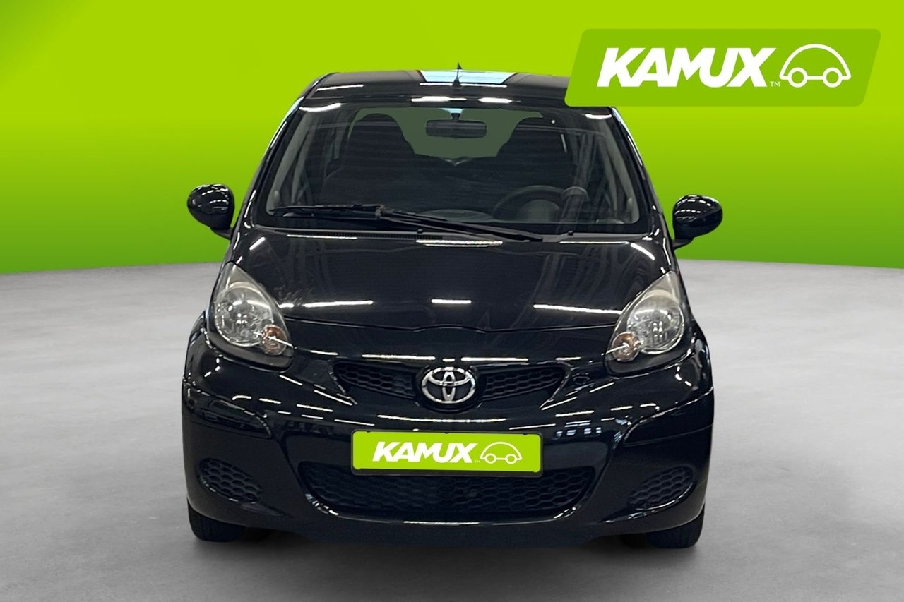 Toyota Aygo 1.0 Årsskatt 360kr 68hk 2012, bild 6/15