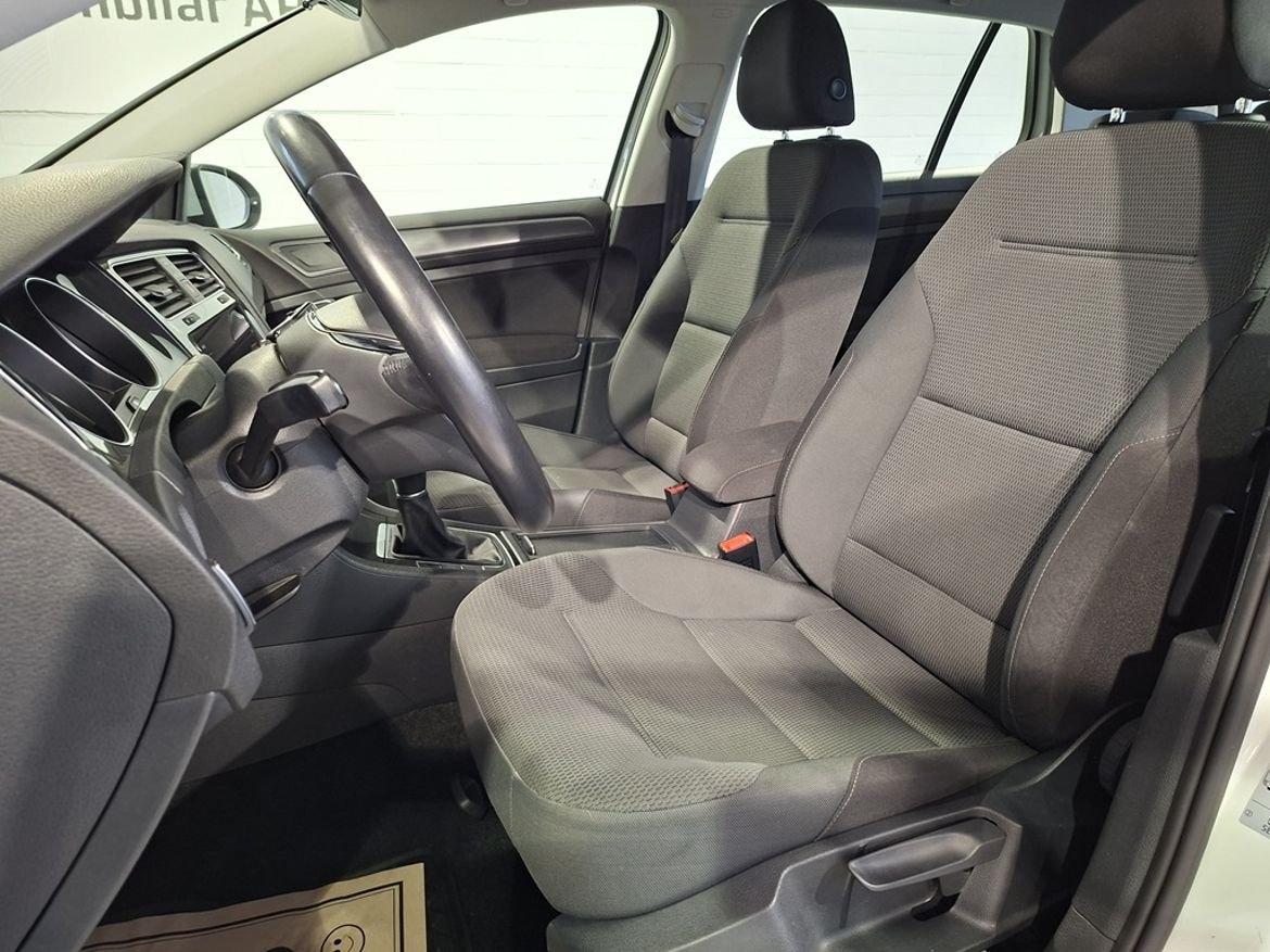 Volkswagen Golf 1.0 TSI 115hk 2020, bild 5/18