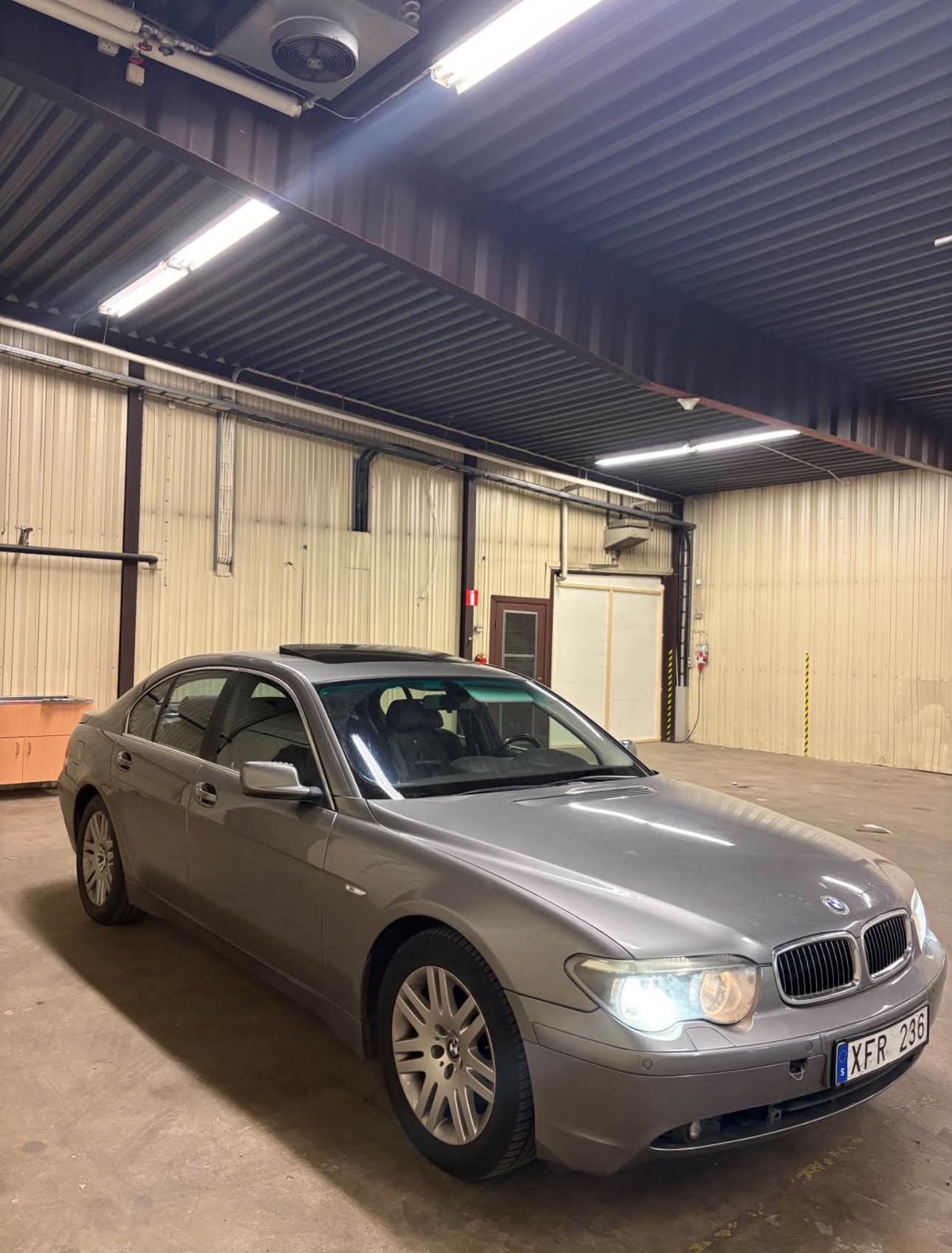 BMW 745 i Automatisk 2002, bild 2/6