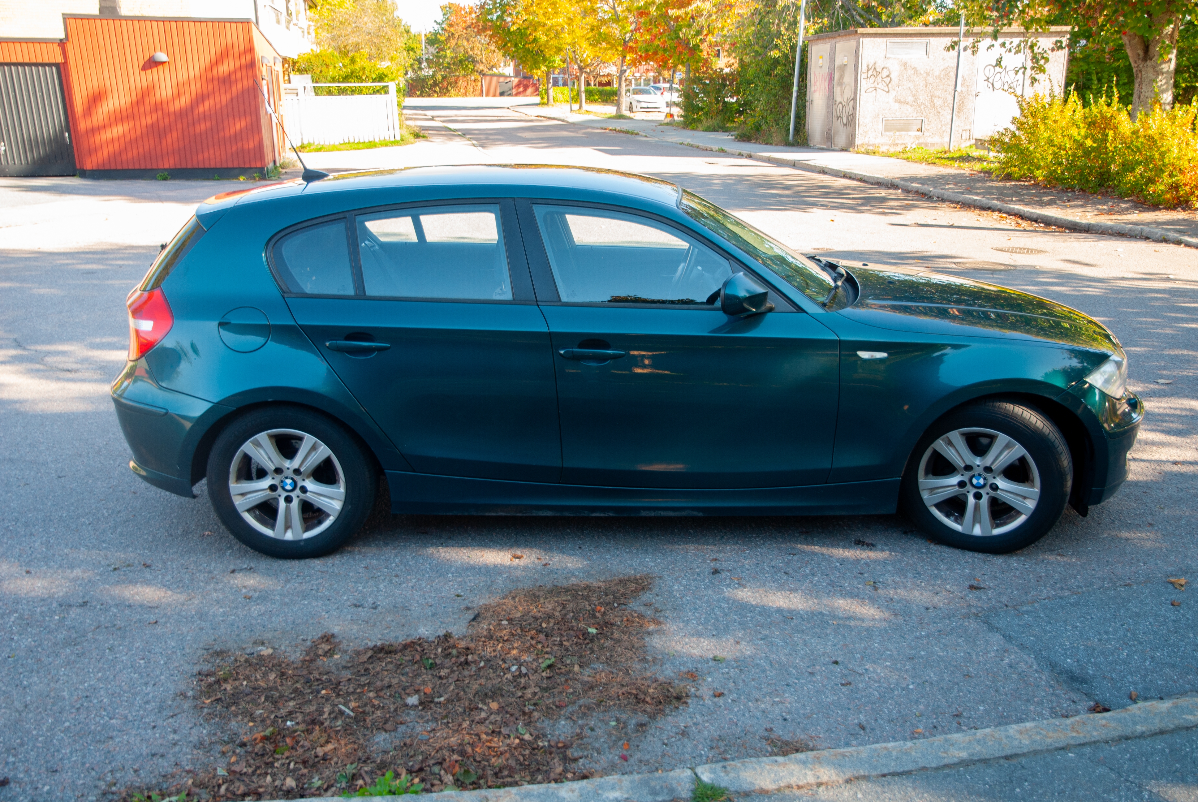BMW 118 d 5-dörrars Manuell 2010, bild 7/10