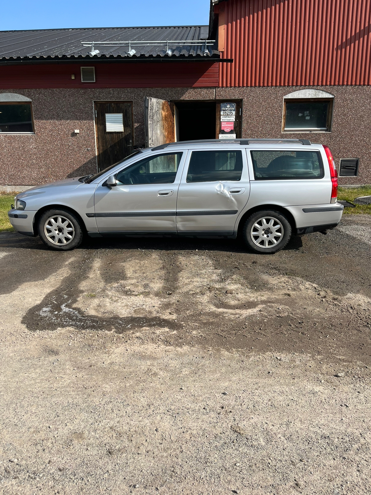 Volvo V70 2.4 Manuell 2003, bild 4/10