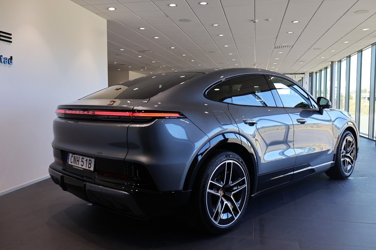 Porsche Cayenne Coupé Electric / 442hk 2026, bild 5/10