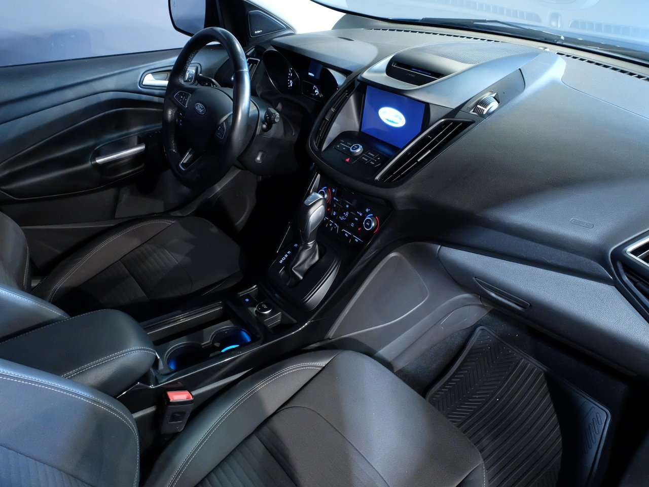 Ford Kuga 2019, bild 6/9