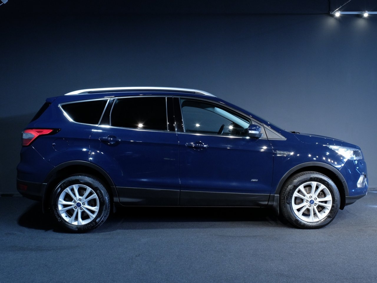 Ford Kuga 2019, bild 2/9