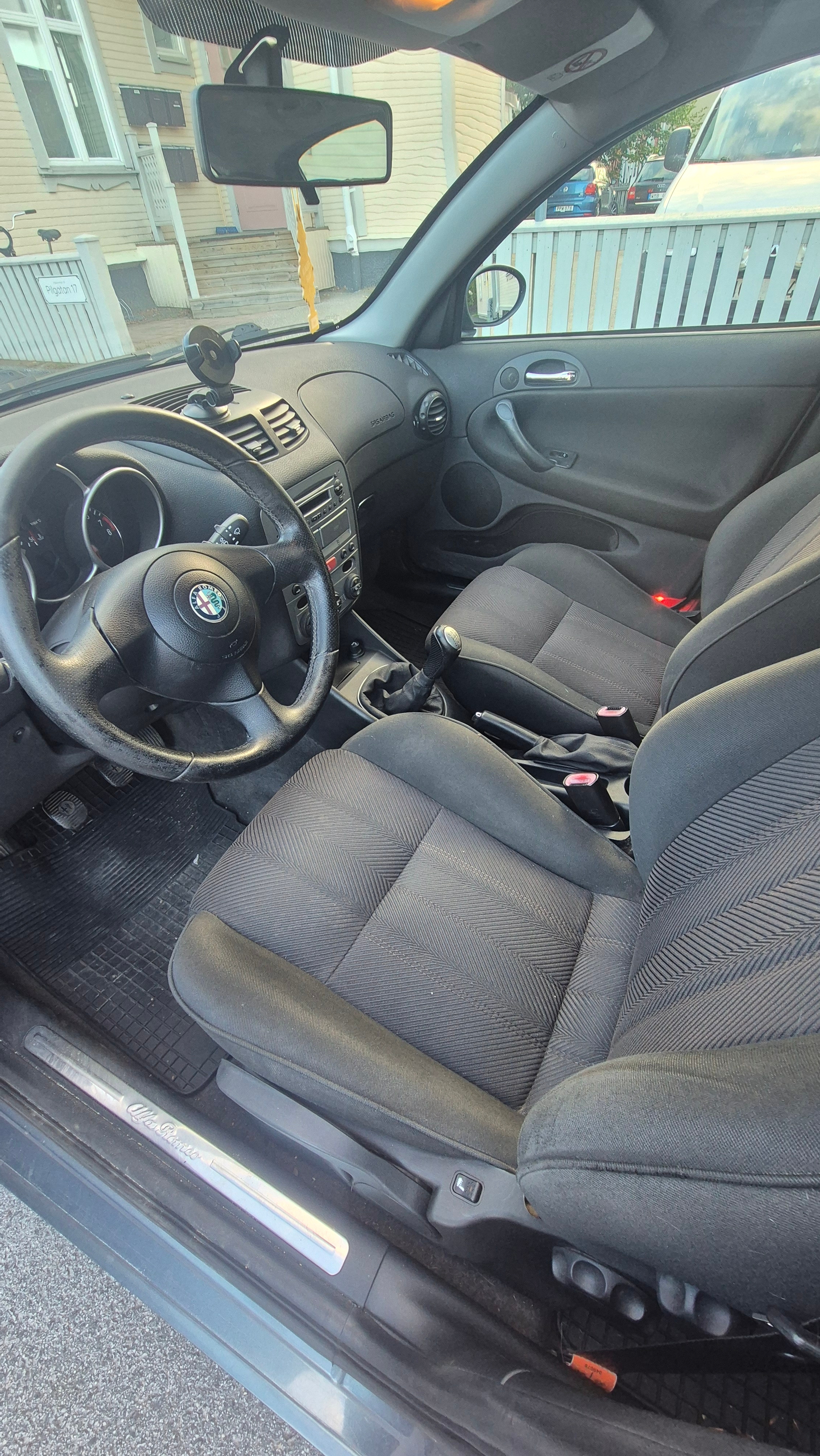 Alfa Romeo 147 2004, bild 5/10