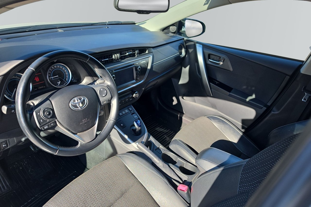 Toyota Auris 2013, bild 7/10