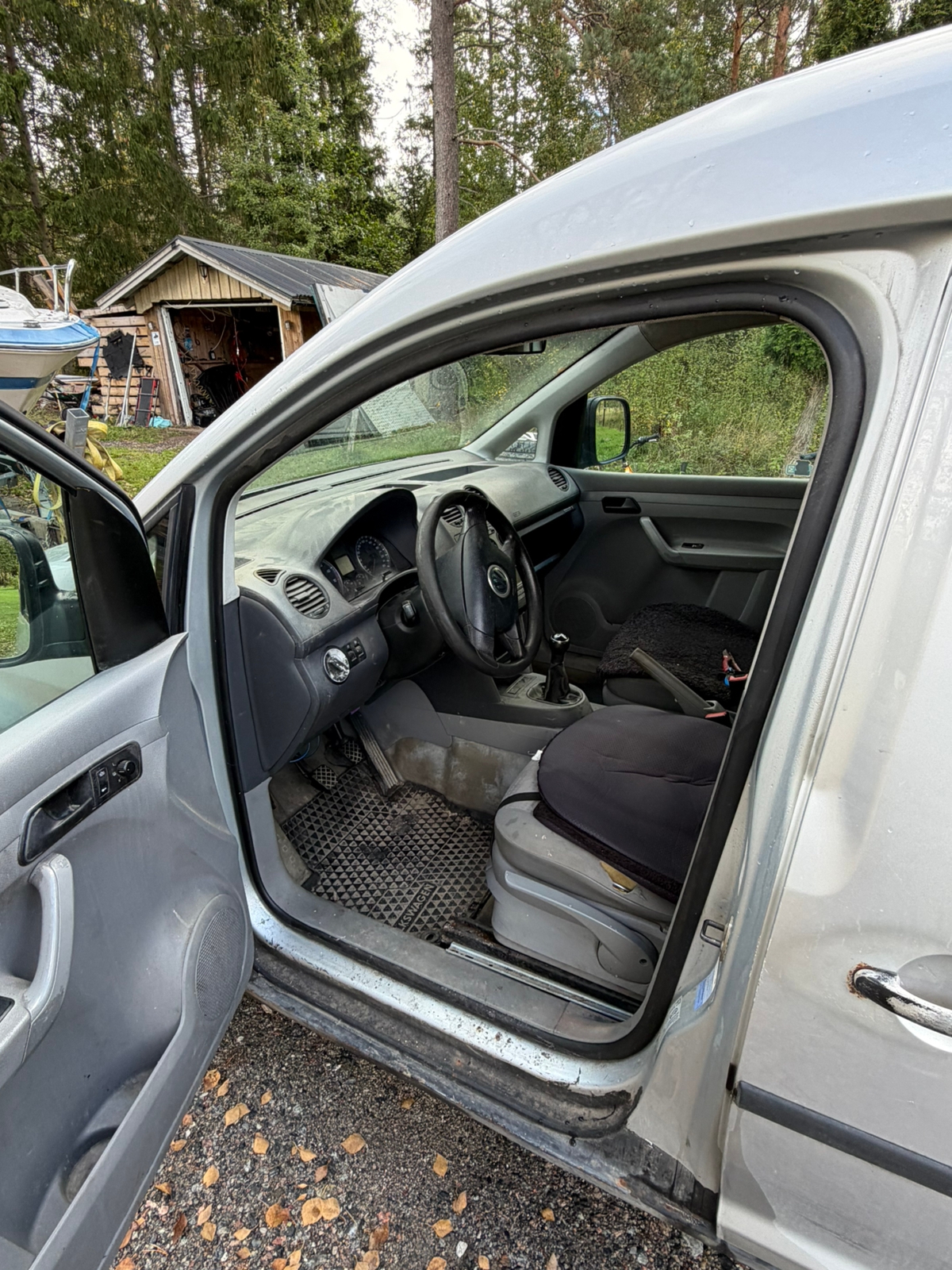 Volkswagen Caddy Kombi 1.6 Manuell 2005, kuva 3/6