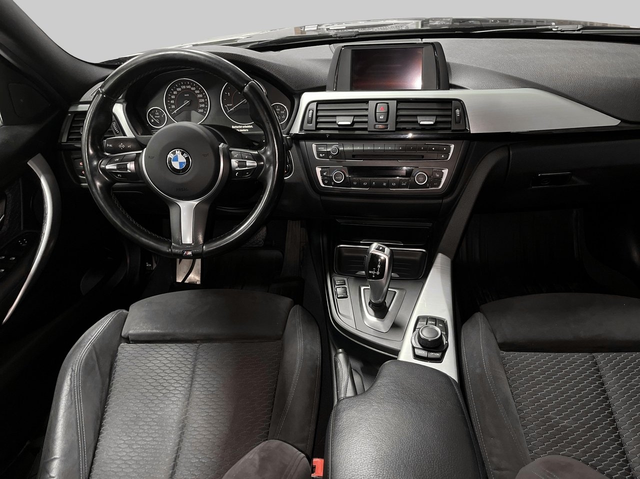 BMW 320 2015, bild 7/10