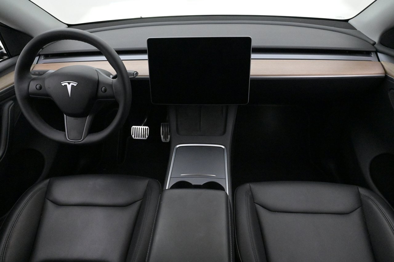 Tesla Model Y 2023, bild 6/10