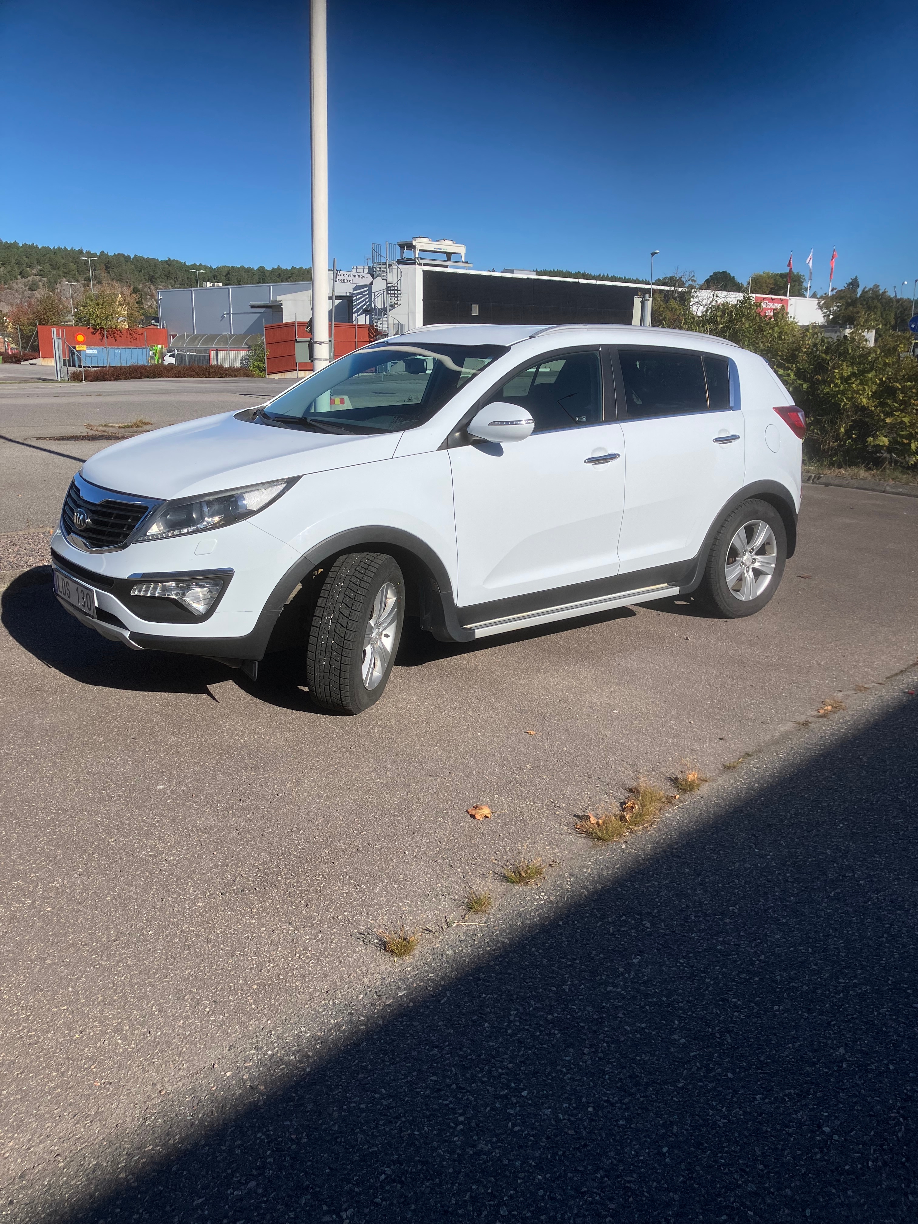 Kia Sportage 1.7 CRDi Manuell 2013, photo 2/7