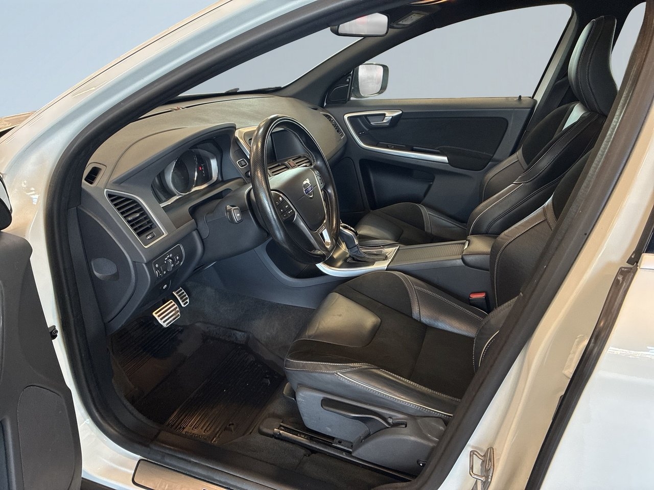 Volvo XC60 2017, bild 7/10