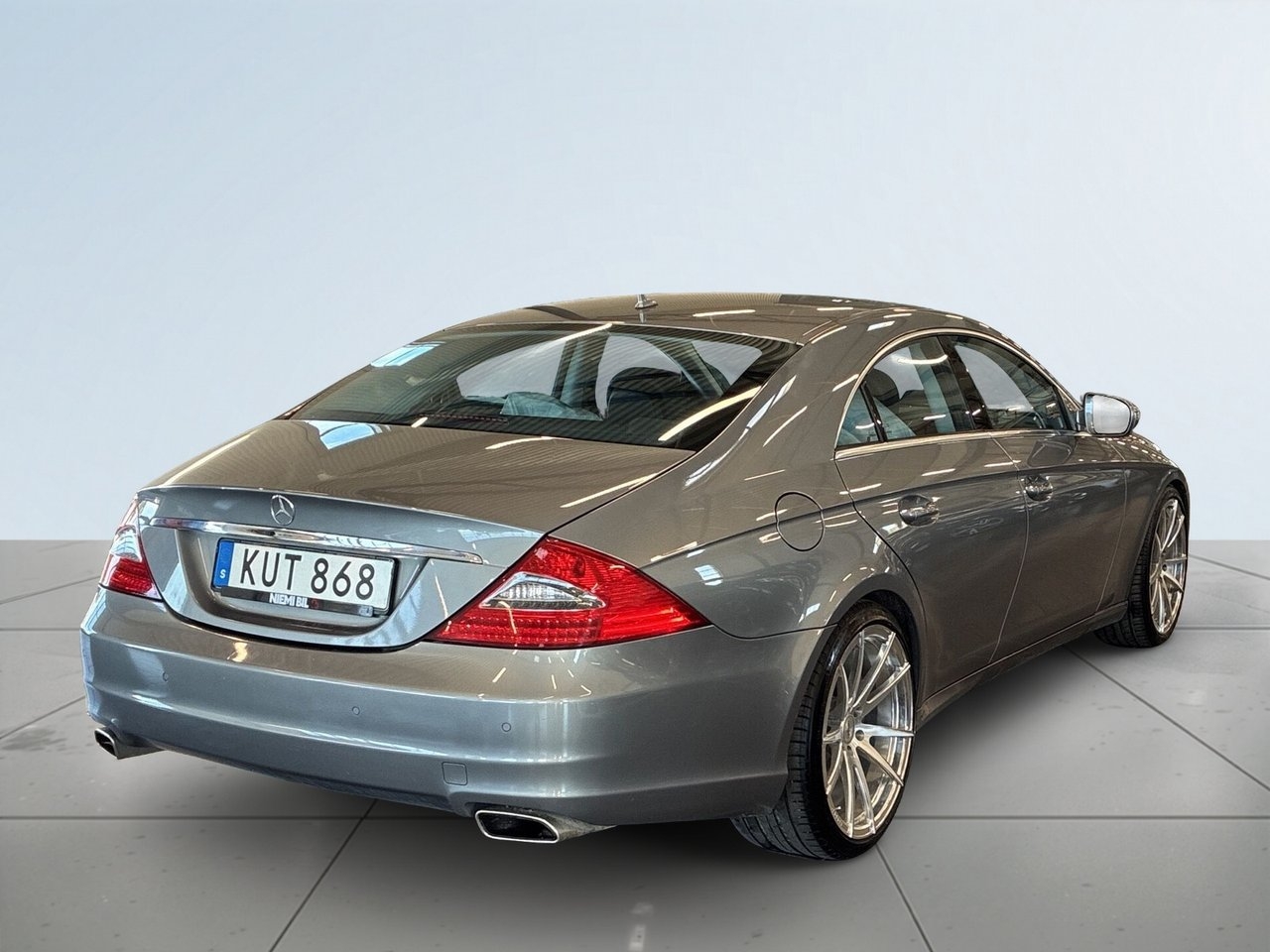 Mercedes-Benz CLS 2010, bild 6/10