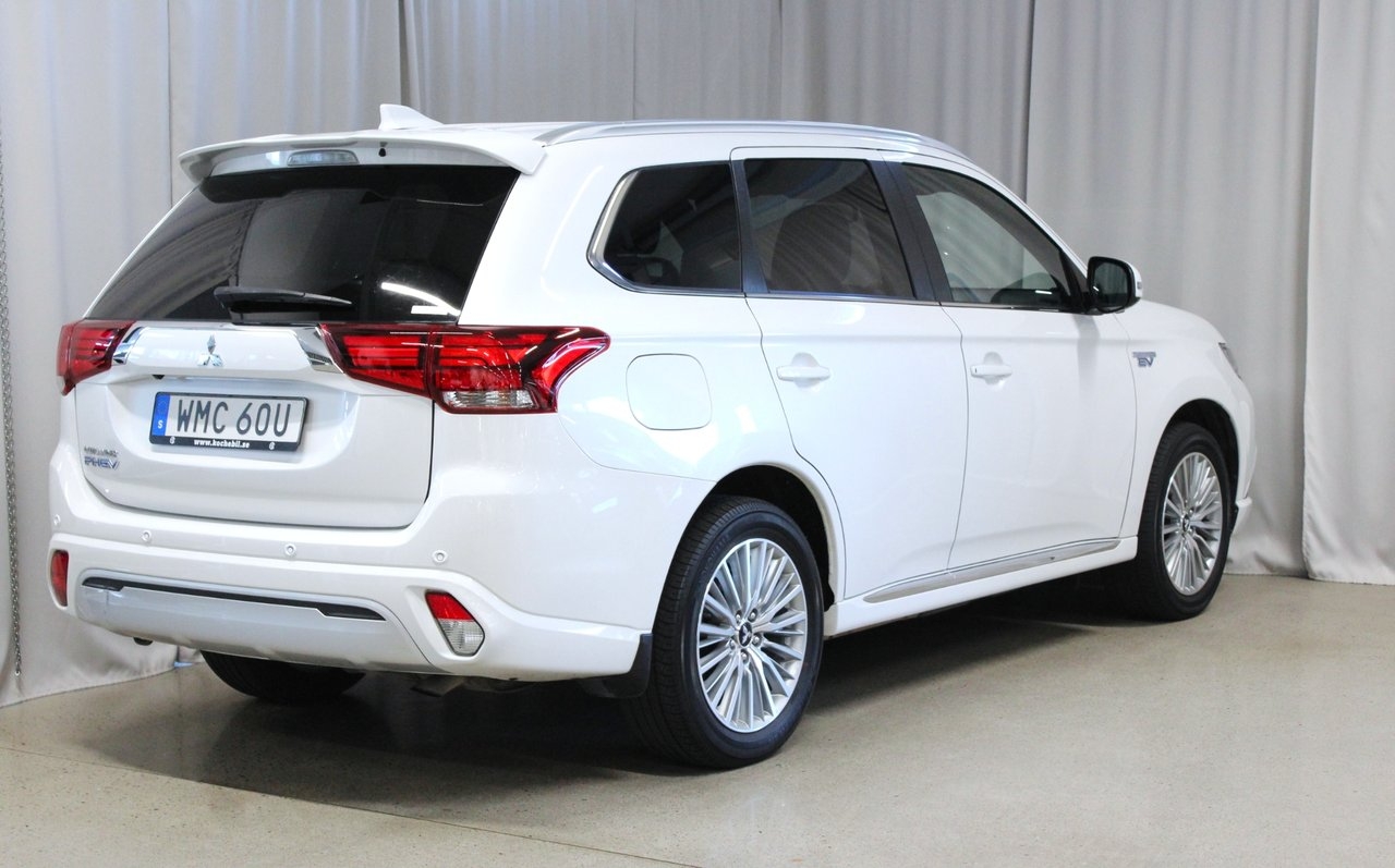 Mitsubishi Outlander 2020, bild 2/10