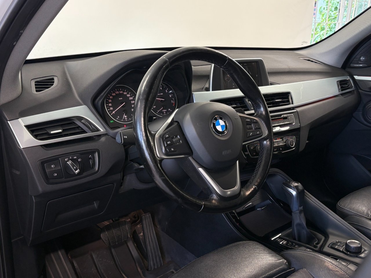 BMW X1 xDrive20i xLine 2016, bild 4/10
