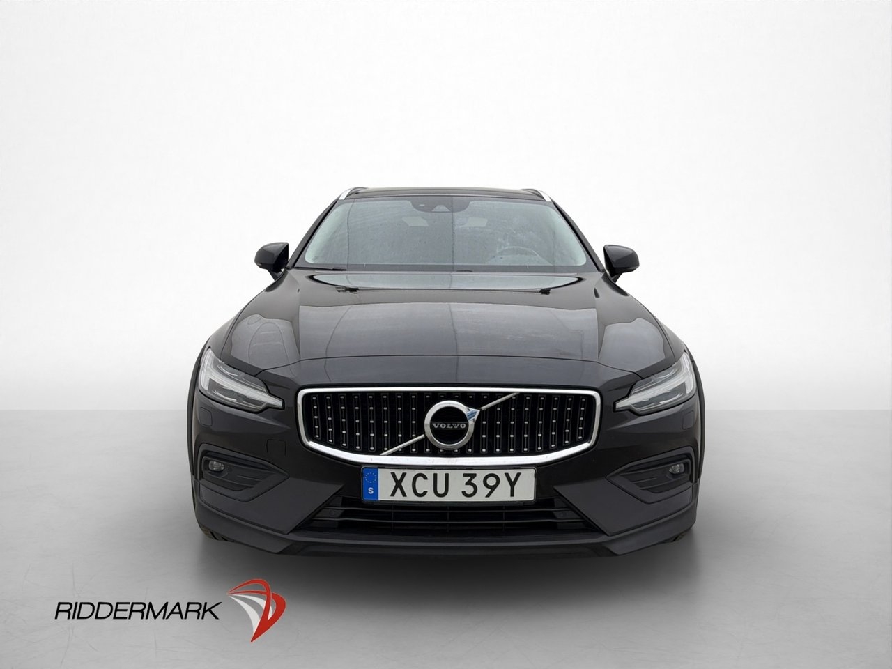 Volvo V60 Cross Country B4 AWD 2021, bild 2/38