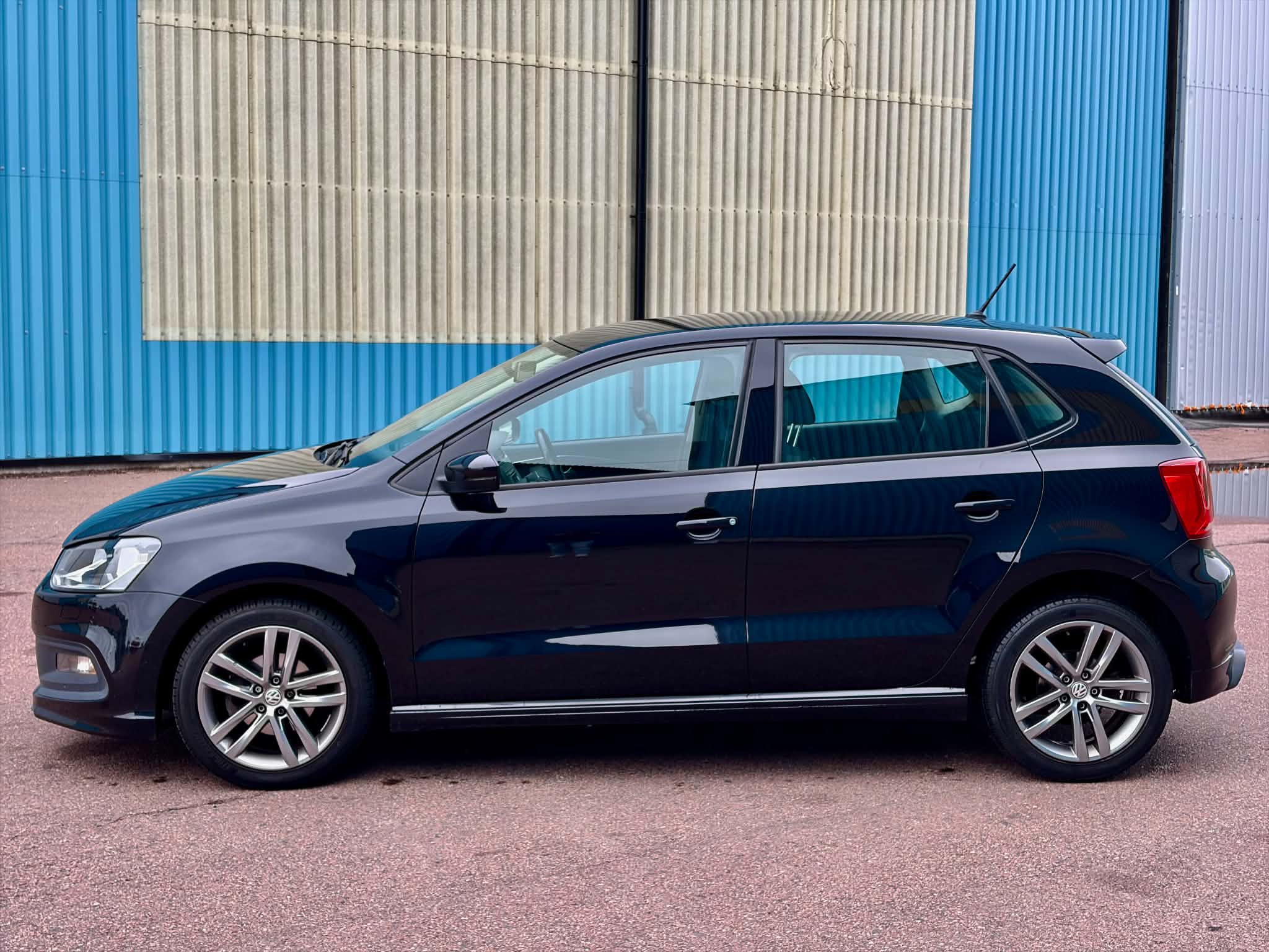 Volkswagen Polo 2017, bild 5/8