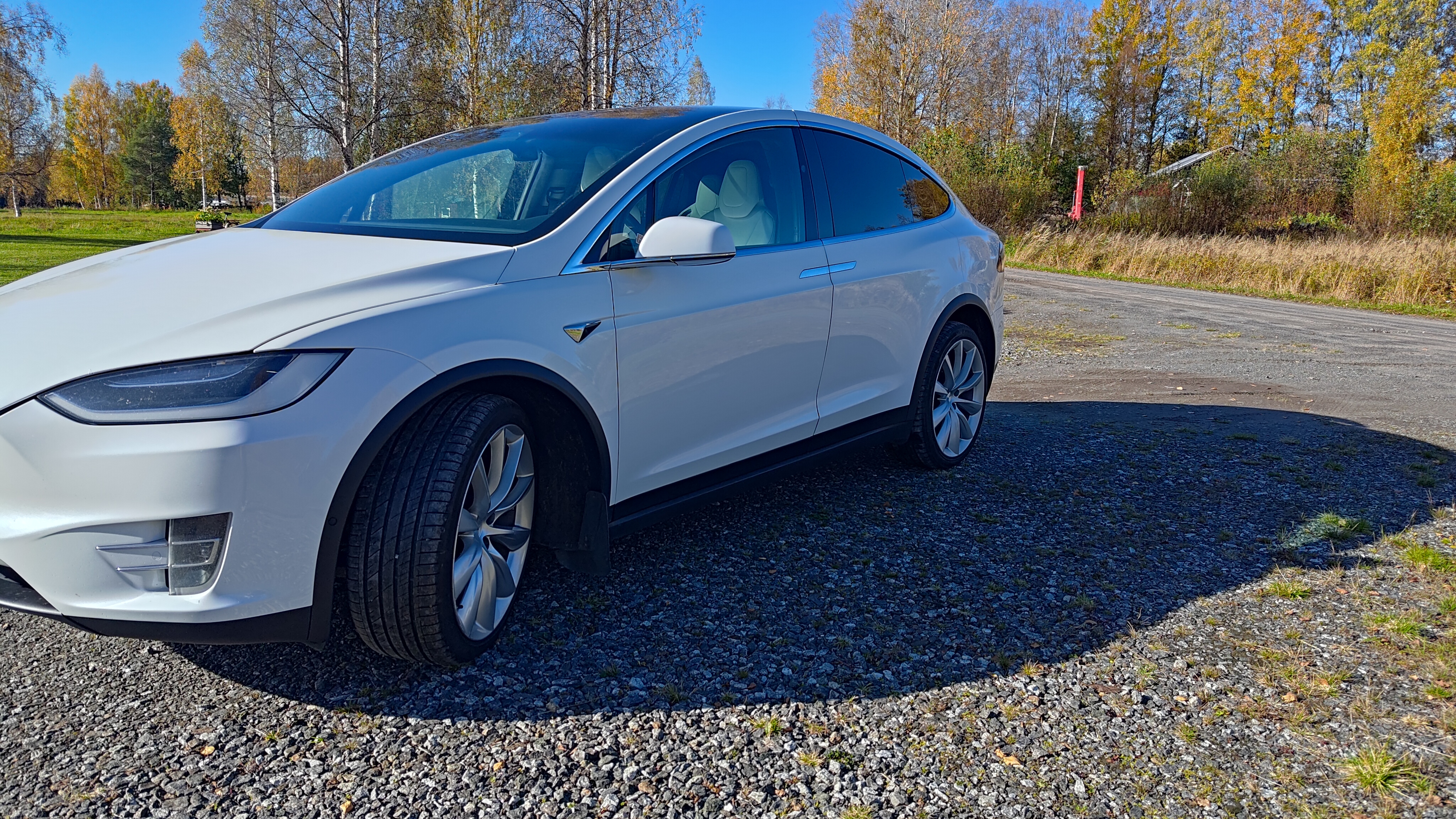 Tesla Model X 2017, bild 2/4