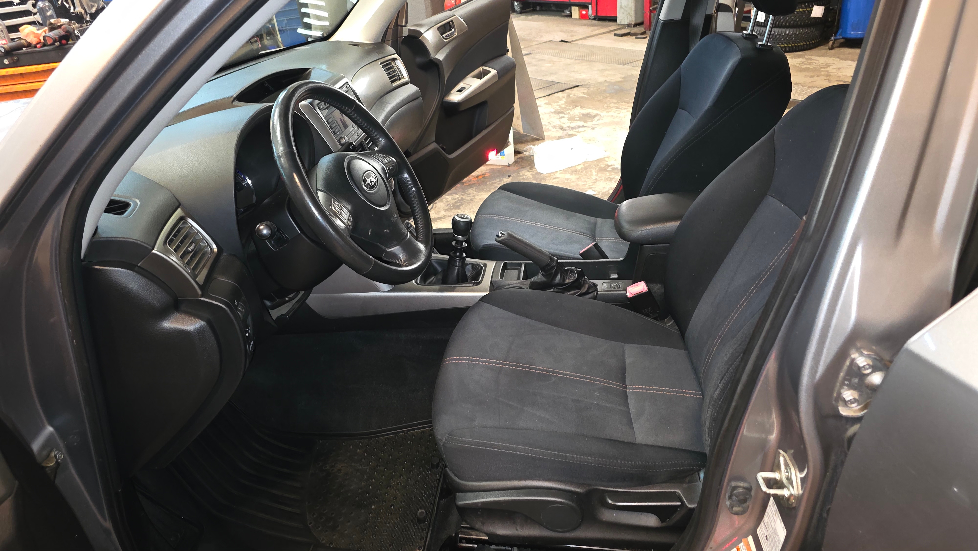 Subaru Forester 2.0 4WD Manuell 2010, bild 7/10