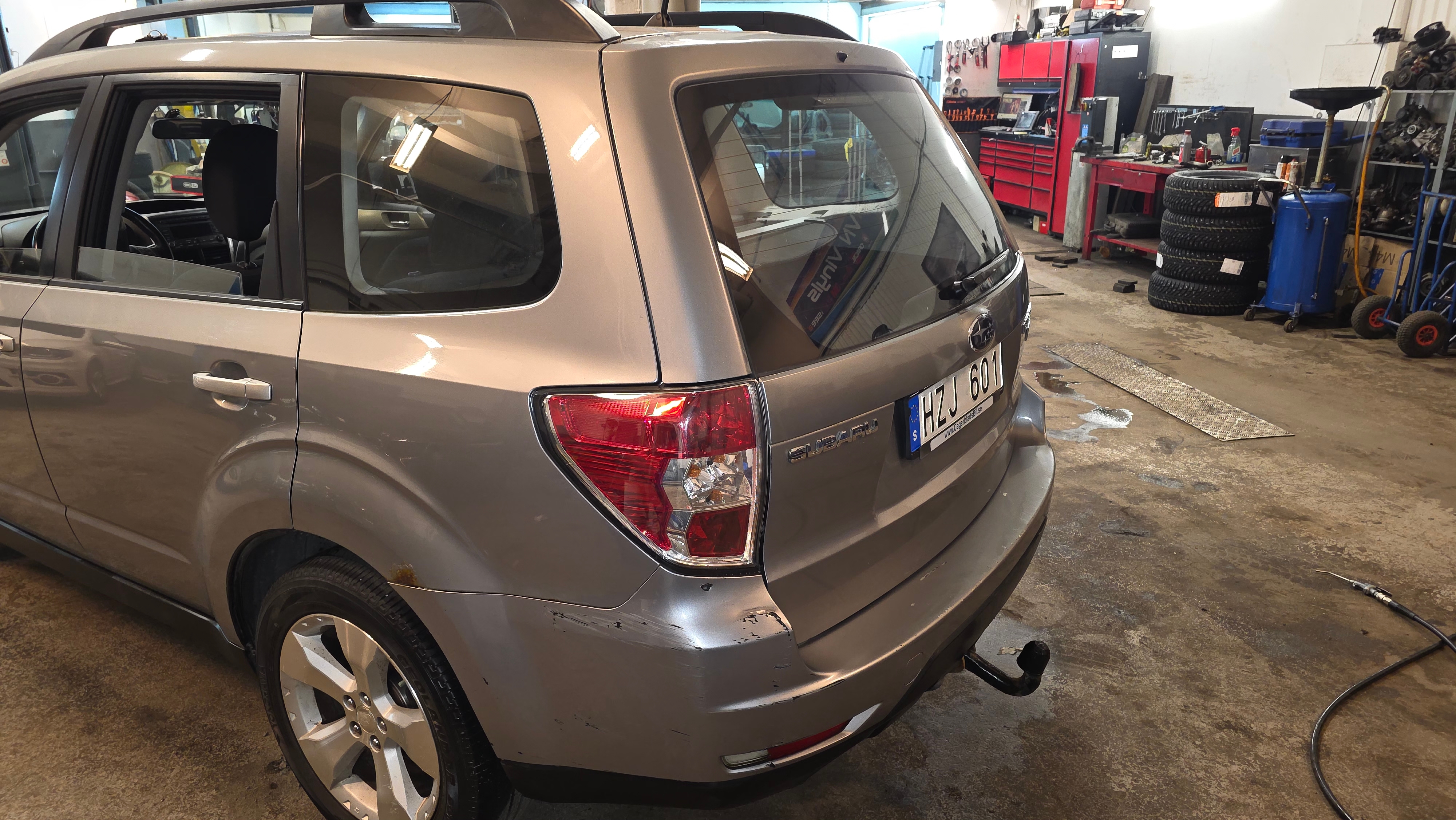 Subaru Forester 2.0 4WD Manuell 2010, bild 2/10
