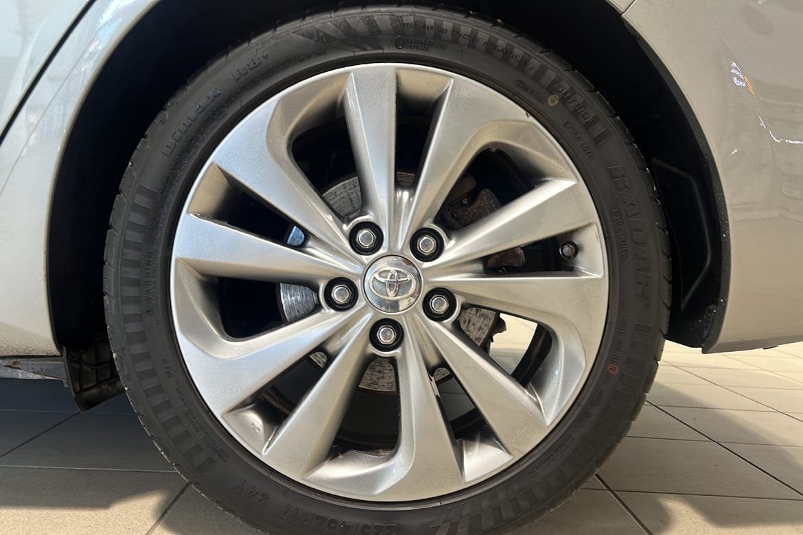 Toyota Auris 2016, bild 5/10