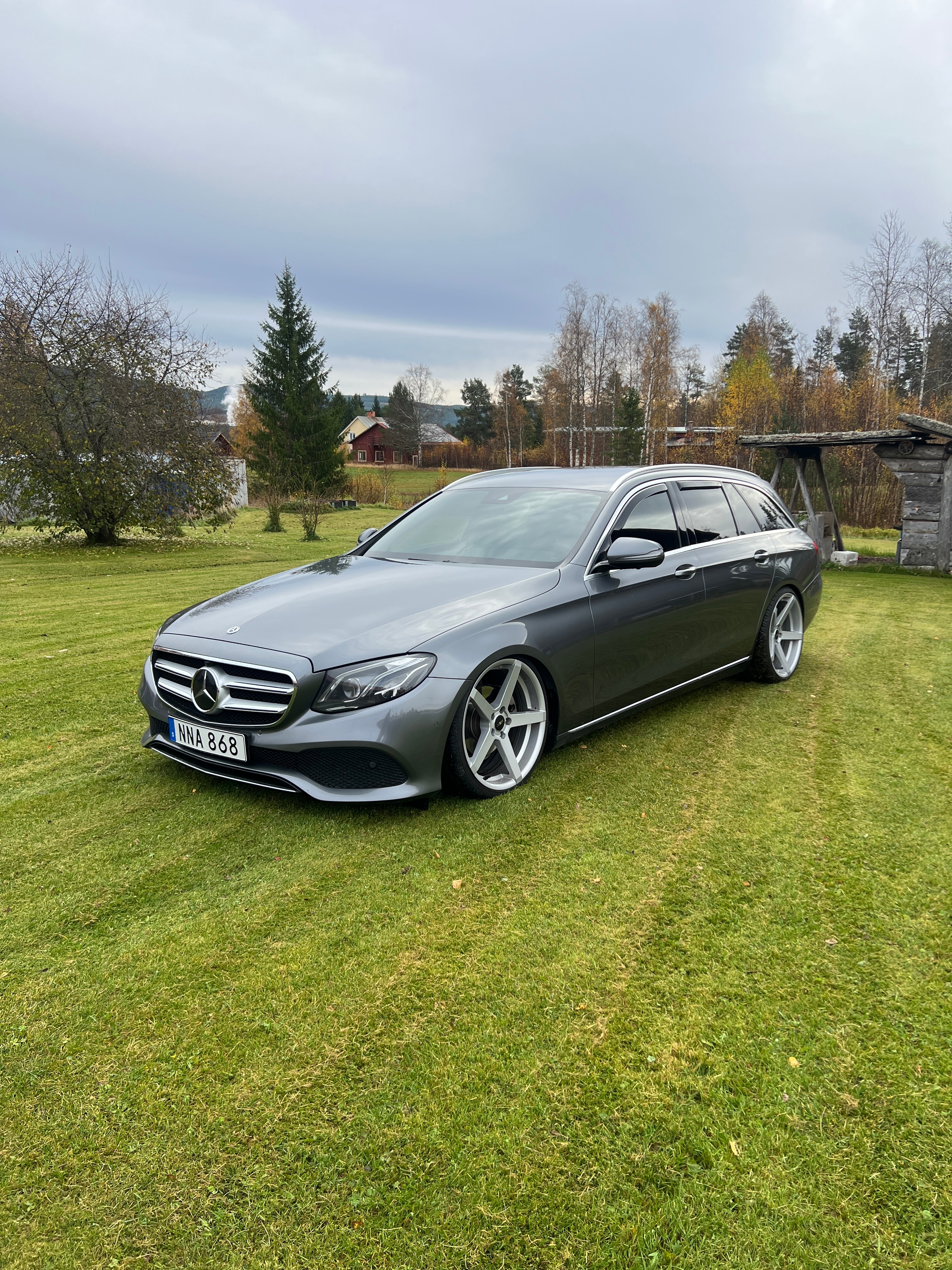 Mercedes-Benz E 220 T d 9G-Tronic 2018, bild 2/4