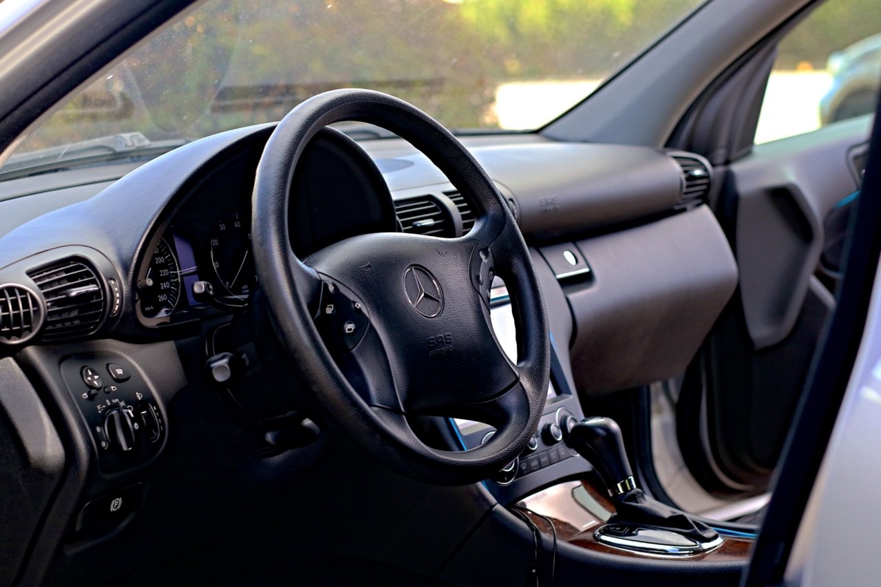 Mercedes-Benz CLA 2005, bild 5/10