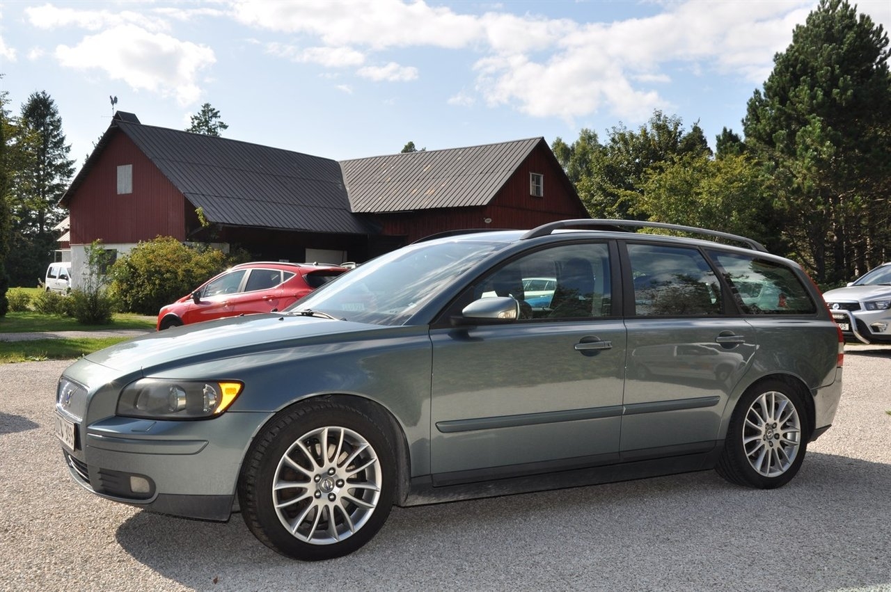 Volvo V50 T5 AUTOMAT krok 220hk Momentum 2005, bild 2/10