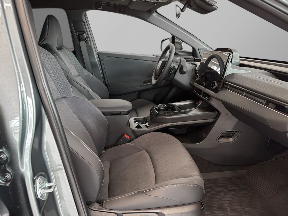 Toyota C-HR EXECUTIVE AWD 2026, bild 7/10