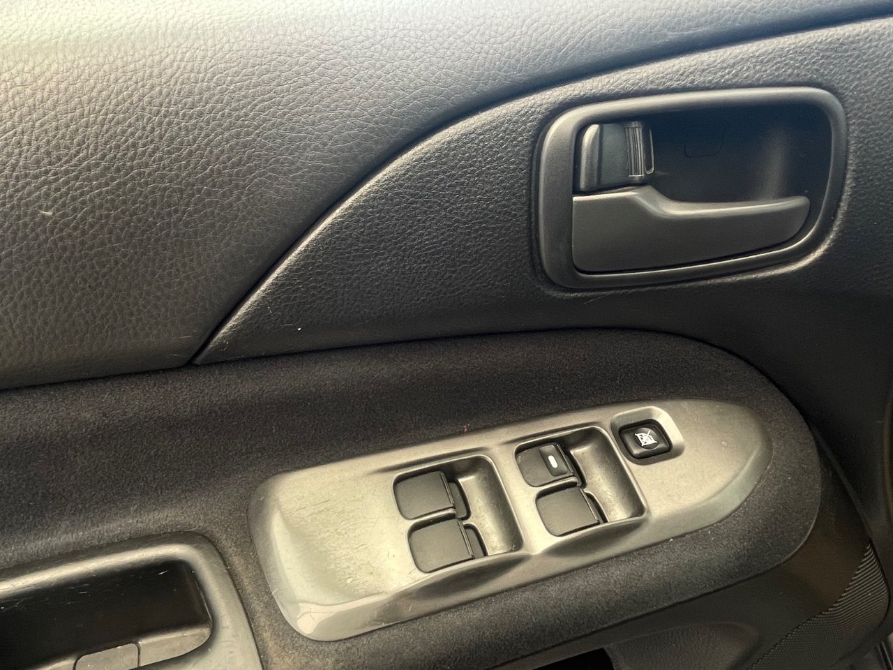 Mitsubishi Lancer 2006, bild 7/10