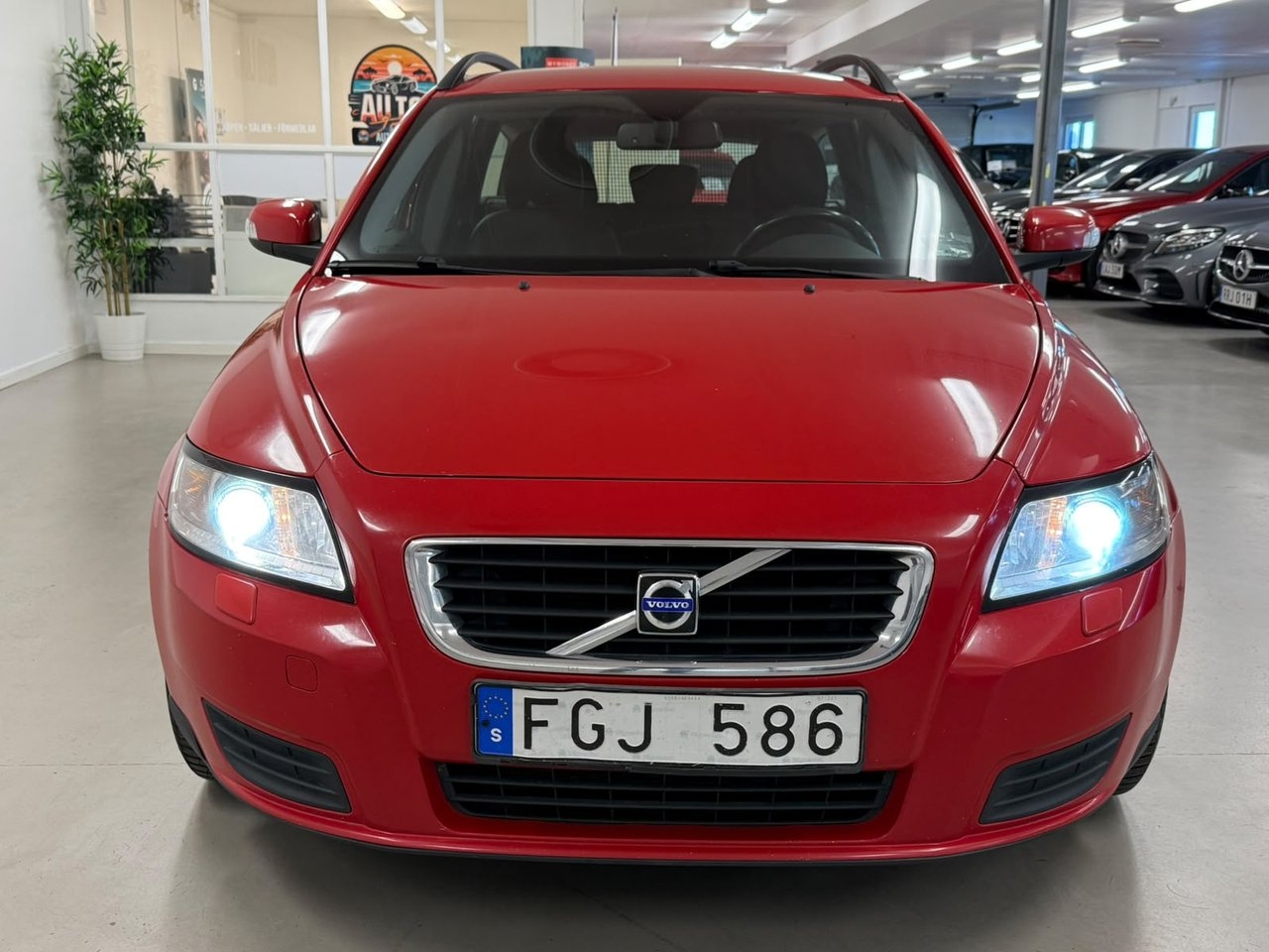 Volvo V50 2.4 Geartronic Kinetic Euro 4 2008, bild 2/10