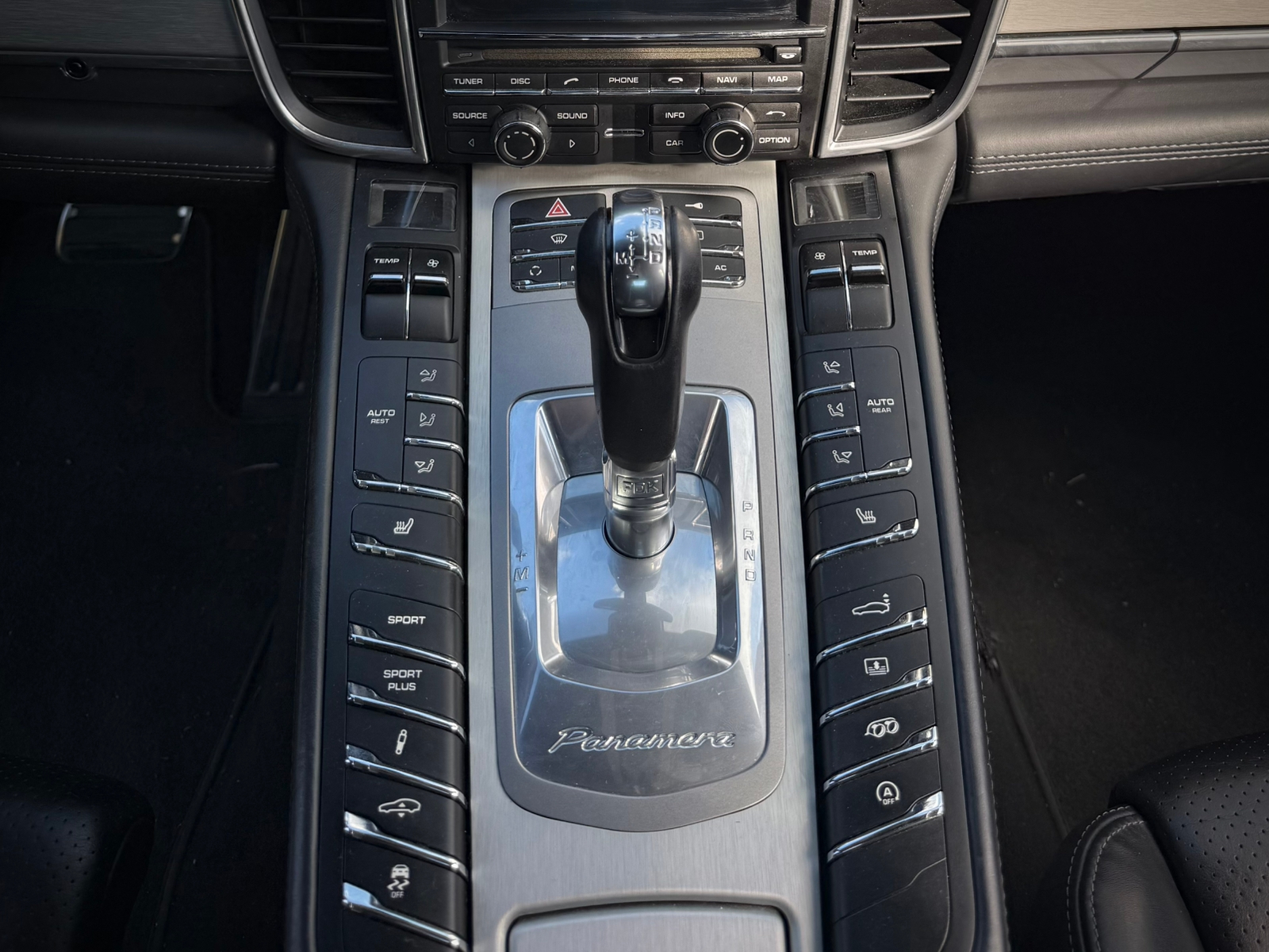 Porsche Panamera 4S PDK 2010, bild 6/7
