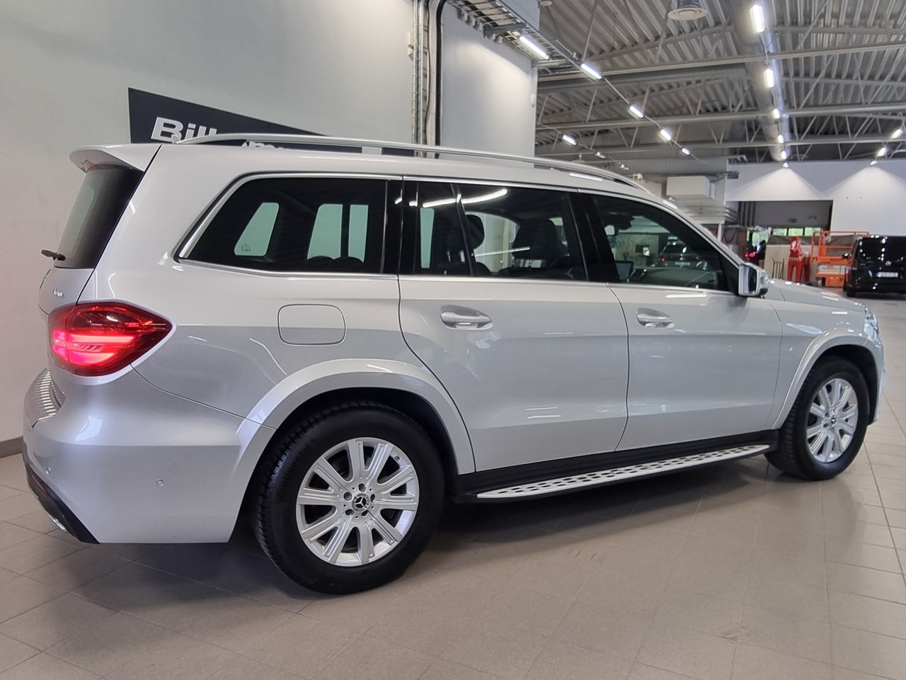 Mercedes-Benz GLS 2017, bild 4/10