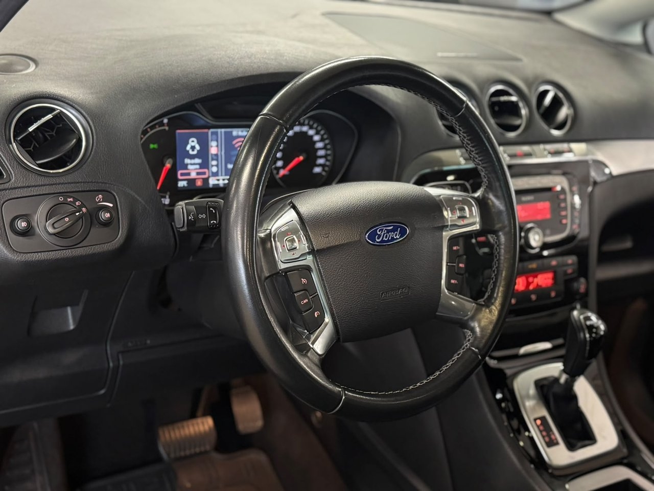 Ford S-MAX 2015, bild 6/10