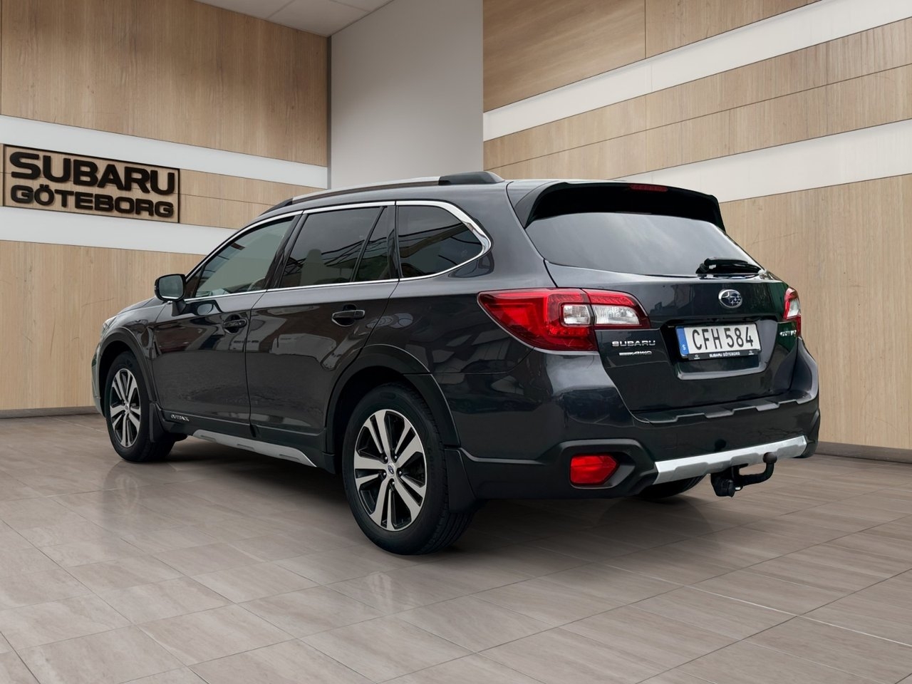 Subaru Outback 2,5i Aut Summit (175hk) 2018, bild 4/10