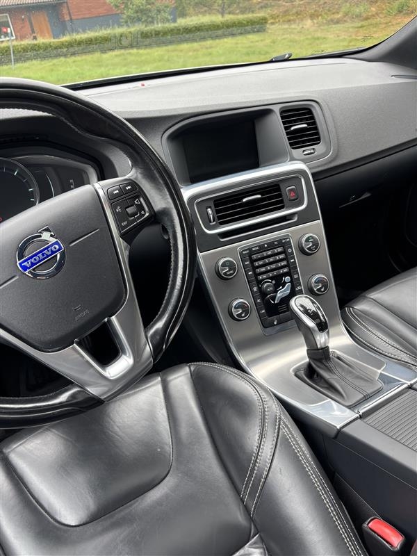 Volvo V60 D5 Geartronic 2014, bild 3/5