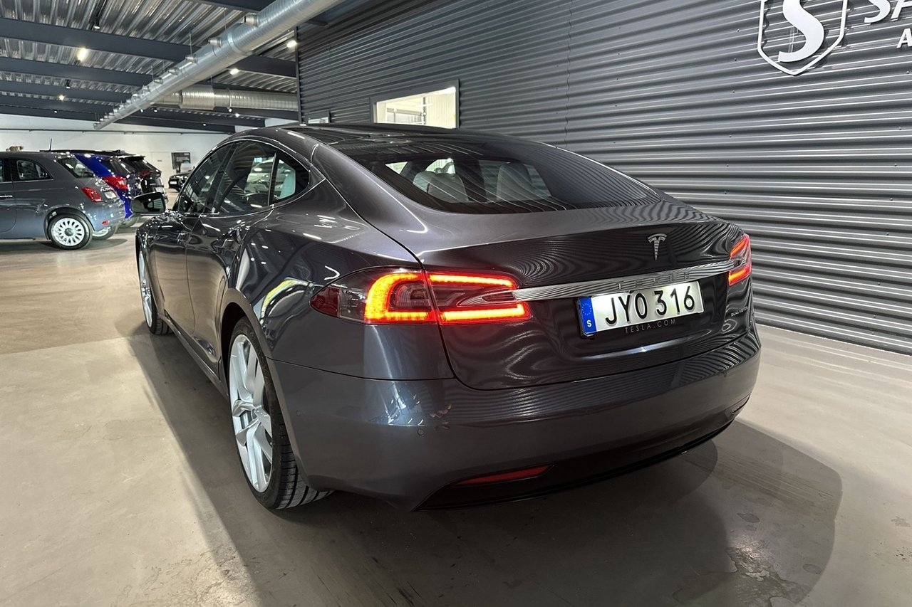 Tesla Model S 2020, bild 6/10