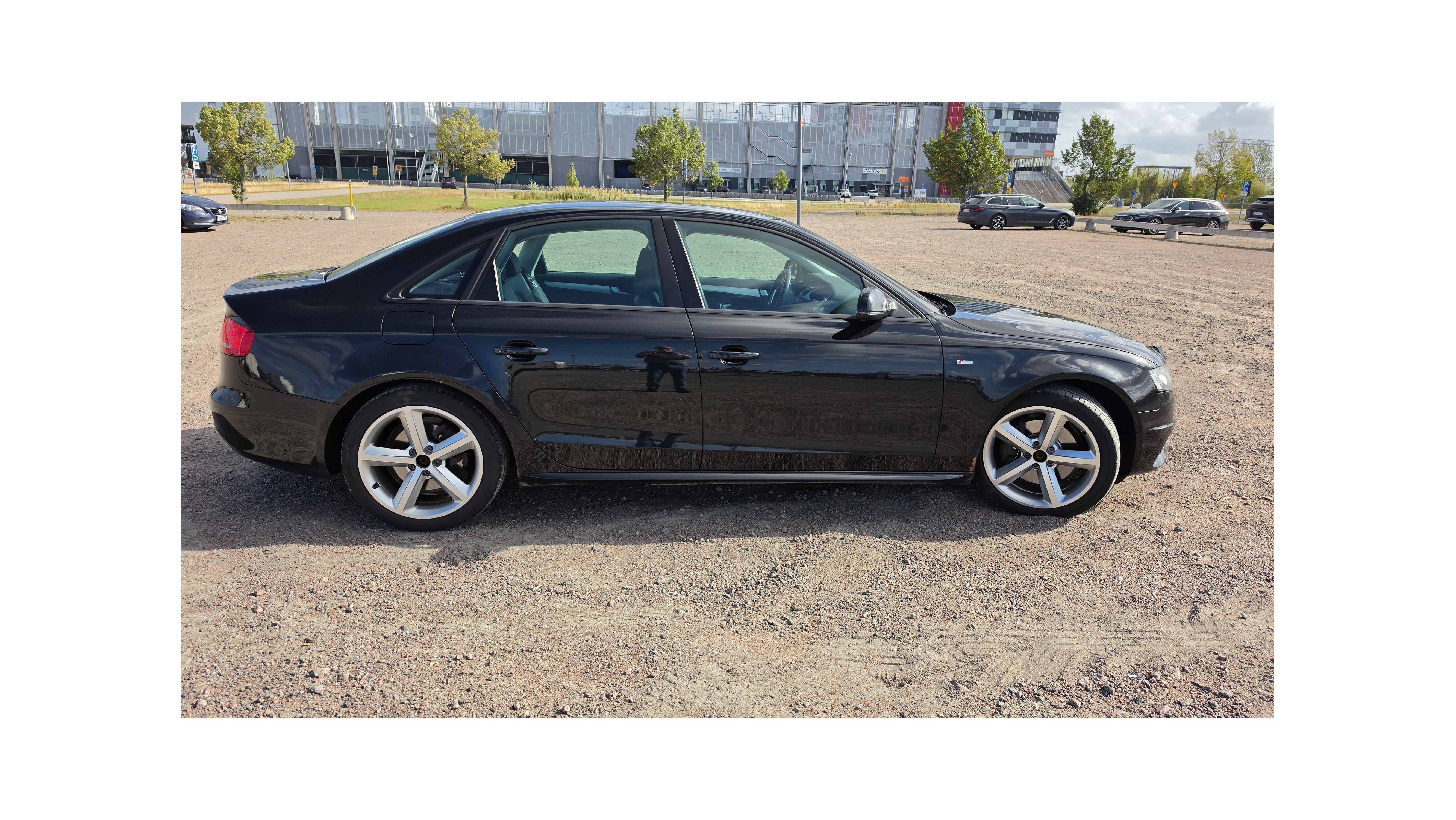 Audi A4 Sedan 2.0 TFSI quattro S Tronic 2010, bild 3/10