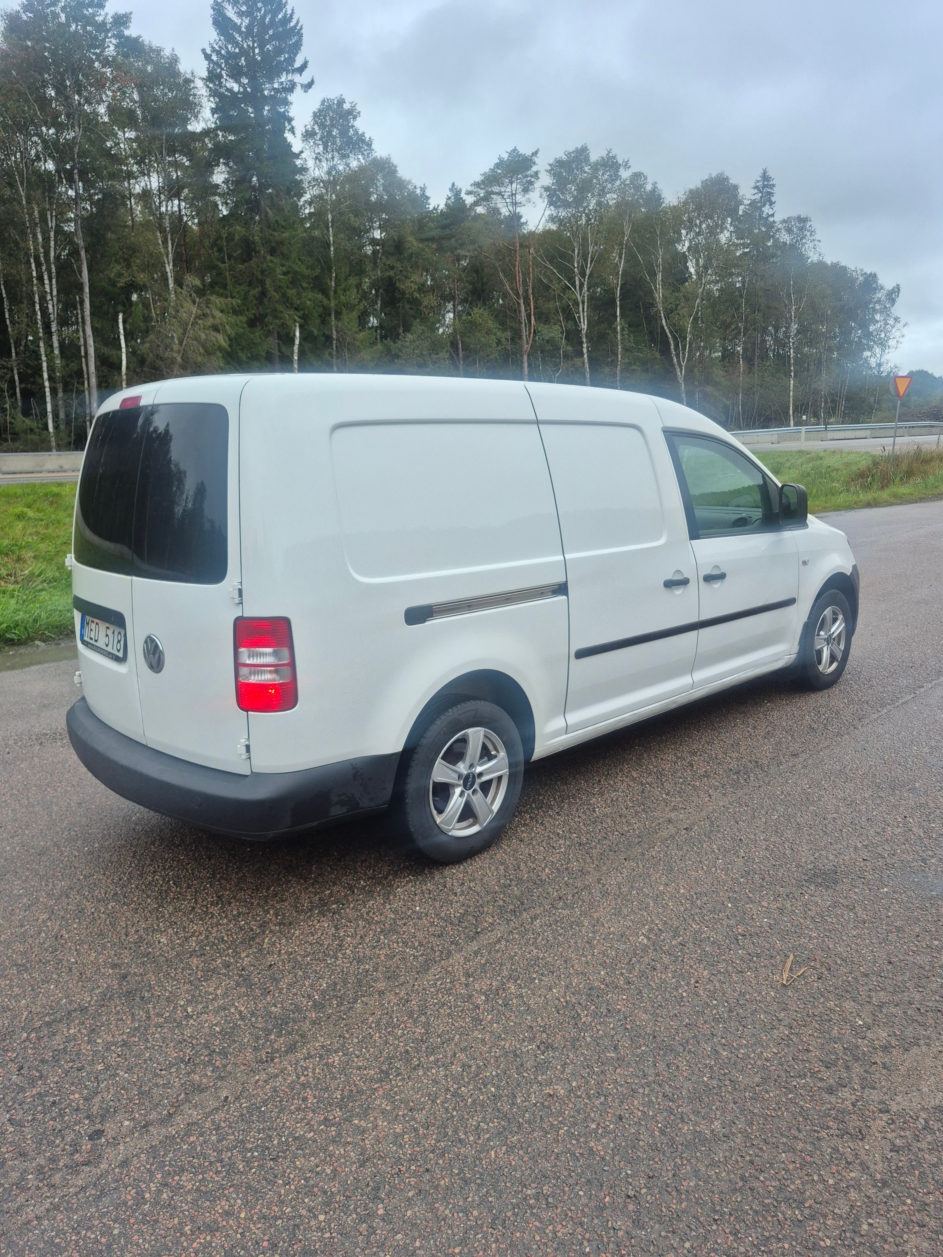 Volkswagen Caddy Maxi 2012, bild 5/10