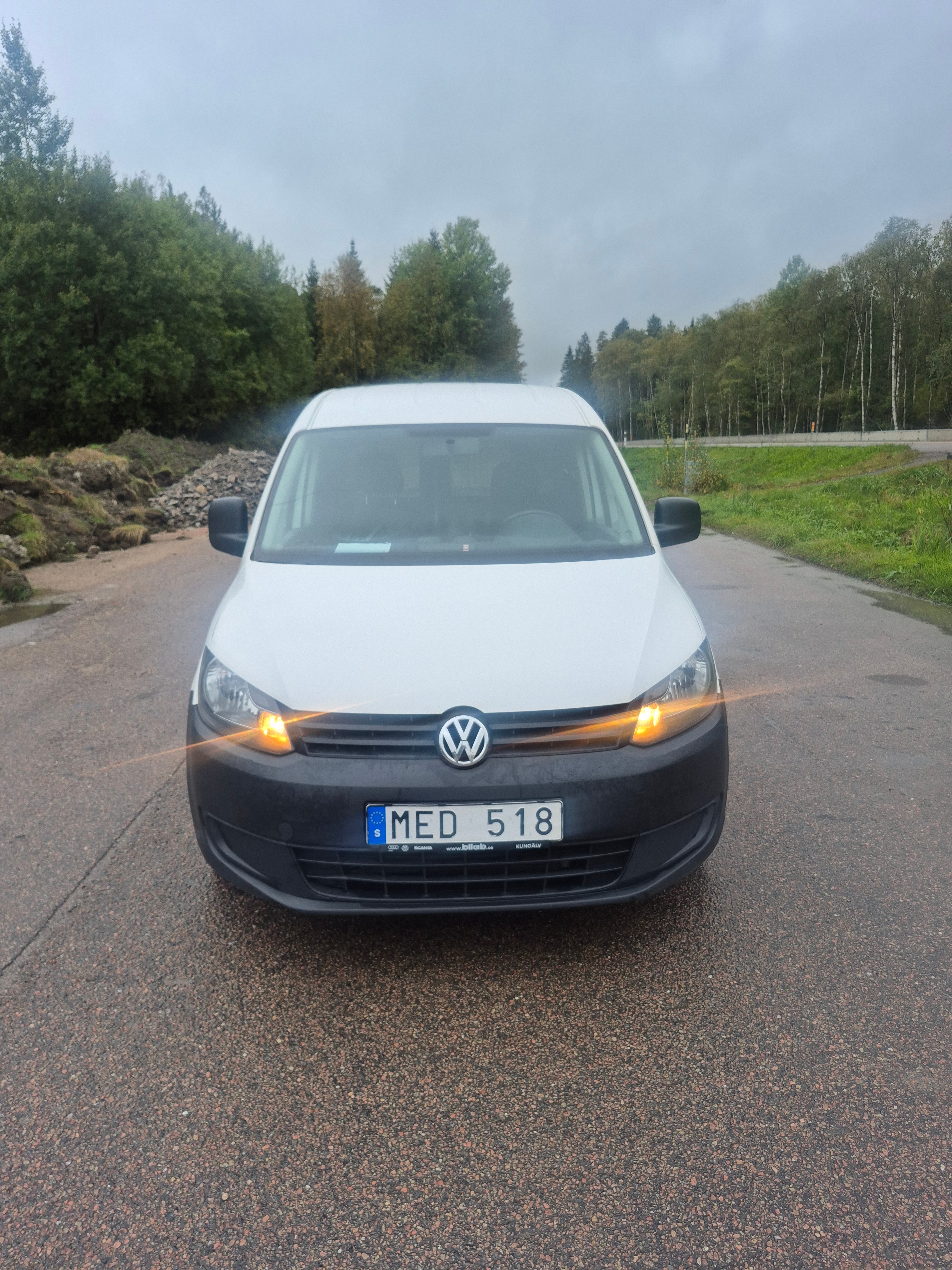 Volkswagen Caddy Maxi 2012, bild 2/10