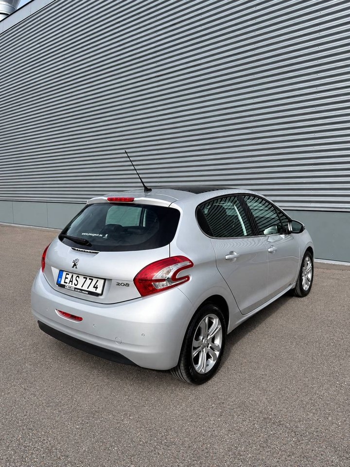 Peugeot 208 5-dörrar 1.6 VTi 2015, bild 4/10