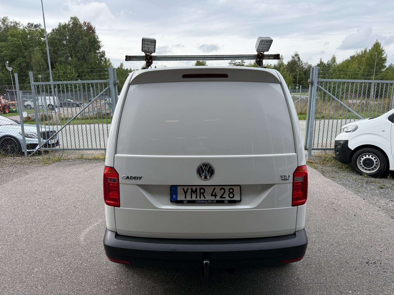 Volkswagen Caddy 2017, bild 4/10