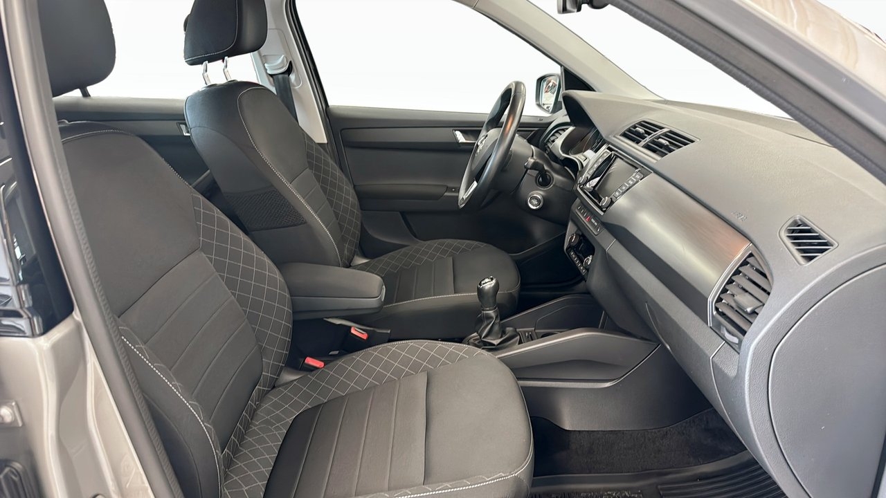 Skoda Fabia Kombi 1.0 TSI Manuell Style 2018, bild 3/10
