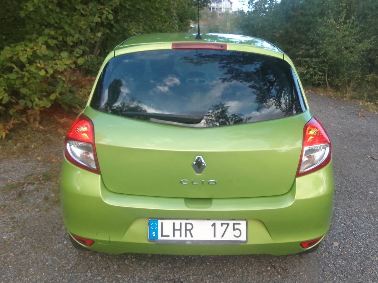 Renault Clio 5-dörrars Nybes UA 2010, bild 5/6
