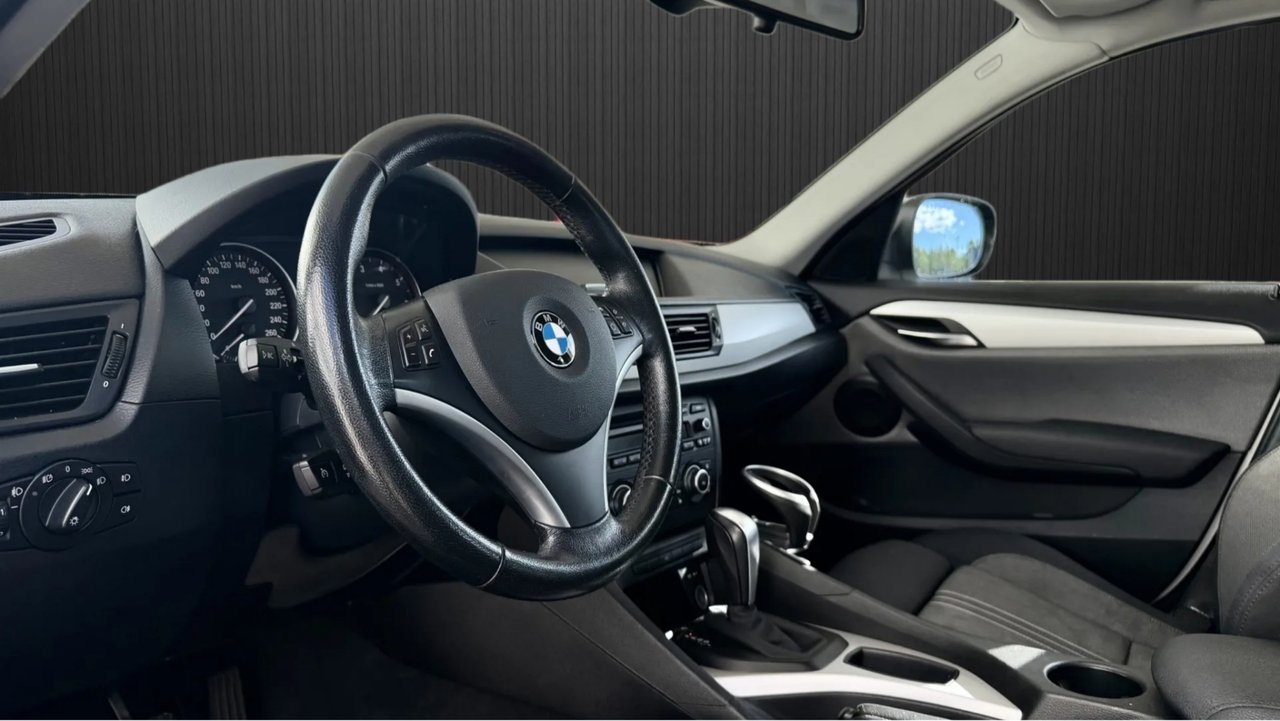 BMW X1 2011, kuva 5/7